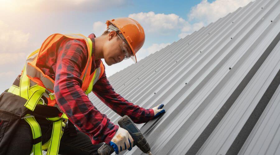 Professional Emergency Roof Repairs services in Frontenac, MN